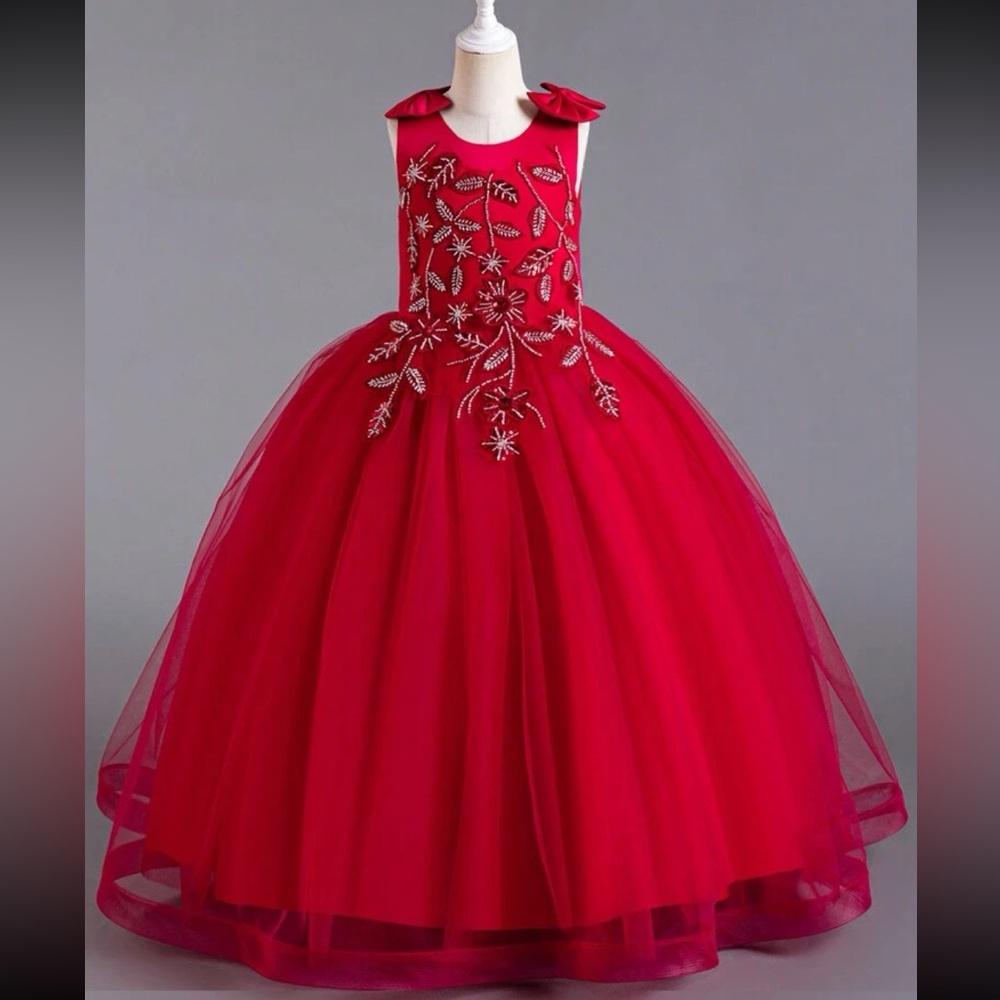 Kids girls beautiful ball gown